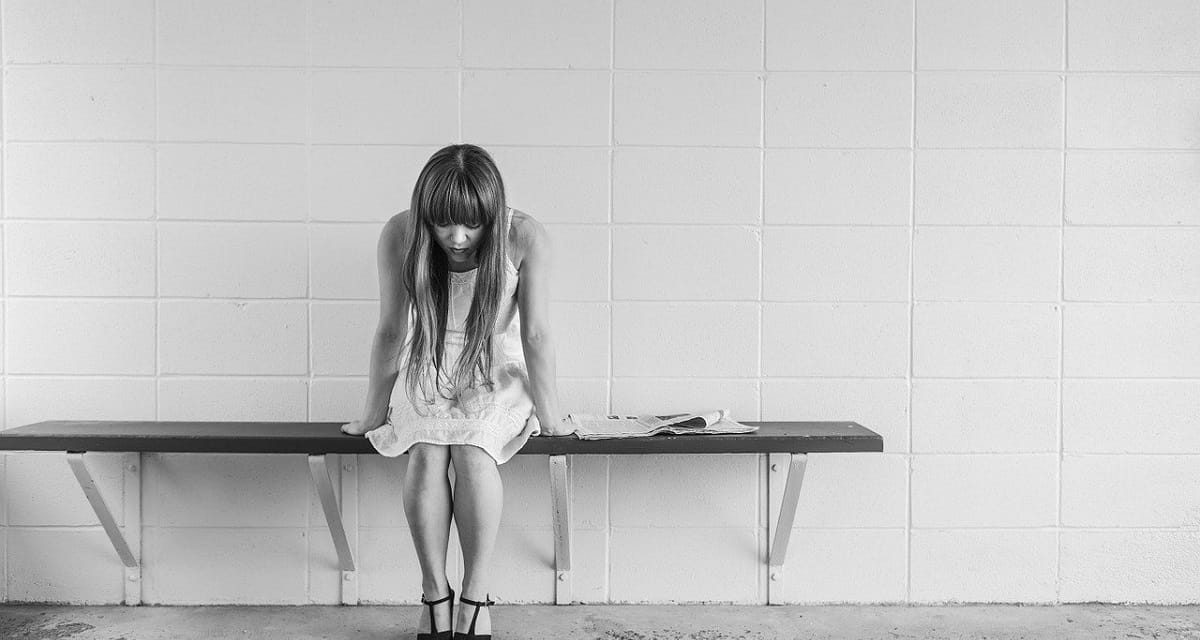 Psicologo online gratis: come ti aiuta a curare la depressione maggiore